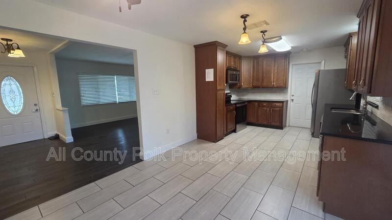 2014 Woodbriar Loop N - Photo 7 of 20