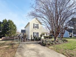 featured image of 2706 Ramblegate Ln