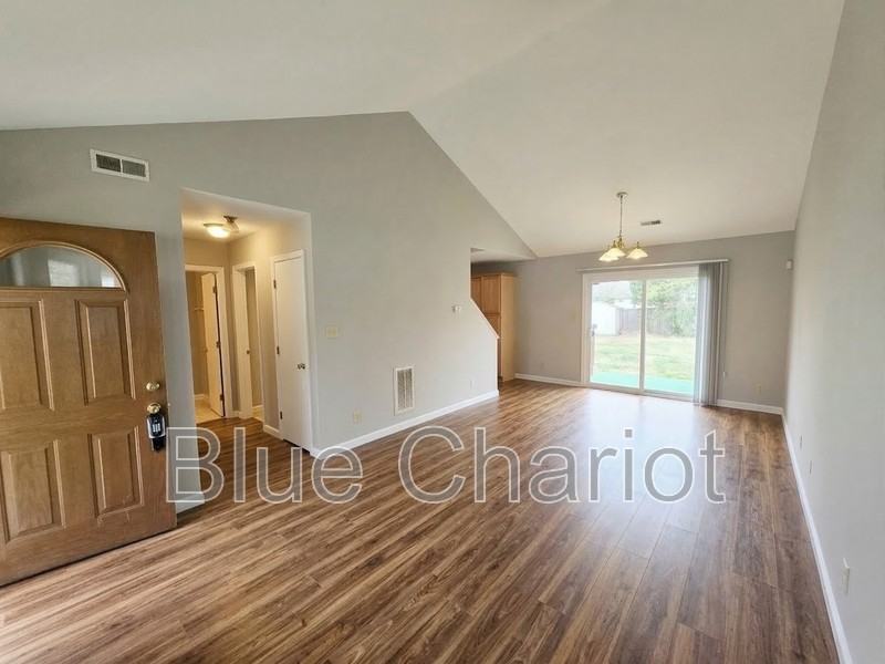 2706 Ramblegate Ln - Photo 3 of 29