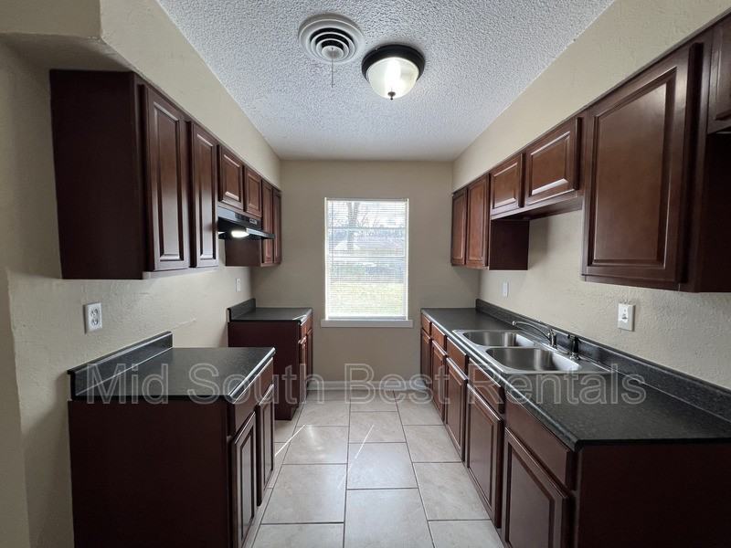 3738 Wolf Trail Dr - Photo 3 of 15