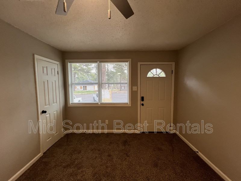 2995 Waynoka Cv - Photo 3 of 12