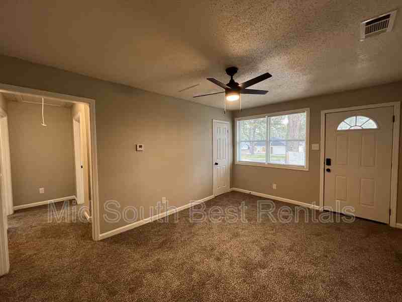 2995 Waynoka Cv - Photo 4 of 12