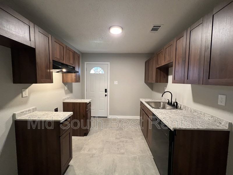 2995 Waynoka Cv - Photo 5 of 12