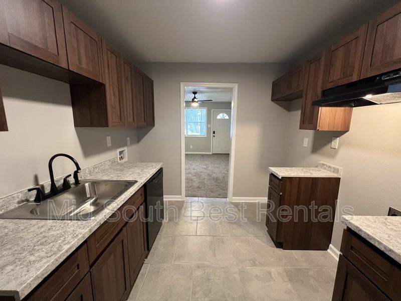 2995 Waynoka Cv - Photo 6 of 12