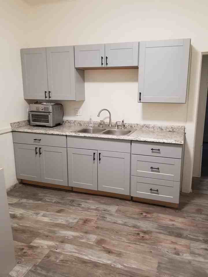 10 North Touchet Street - Photo 2 of 20