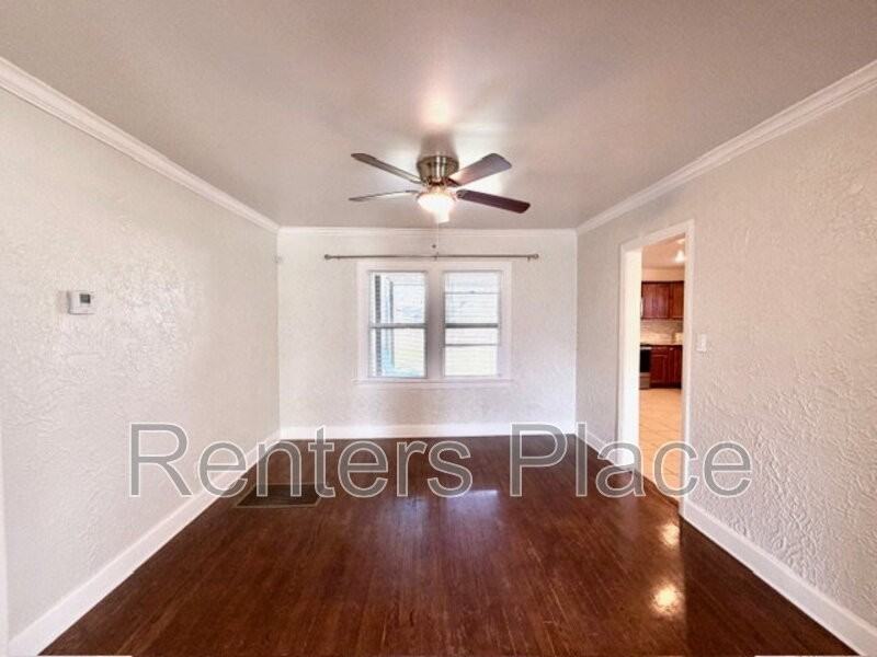 5502 S Owasso Ave - Photo 5 of 21