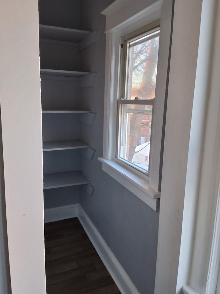 201 Winnikee Avenue - Photo 5 of 7