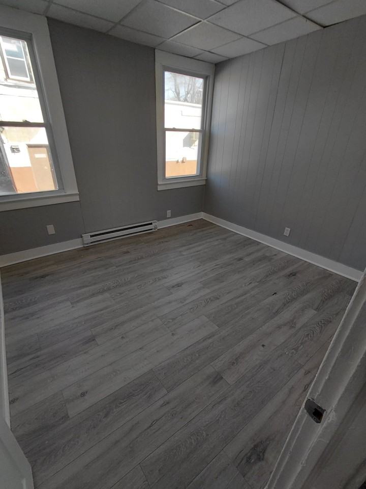 204 North Hamilton Street - Photo 2 of 5