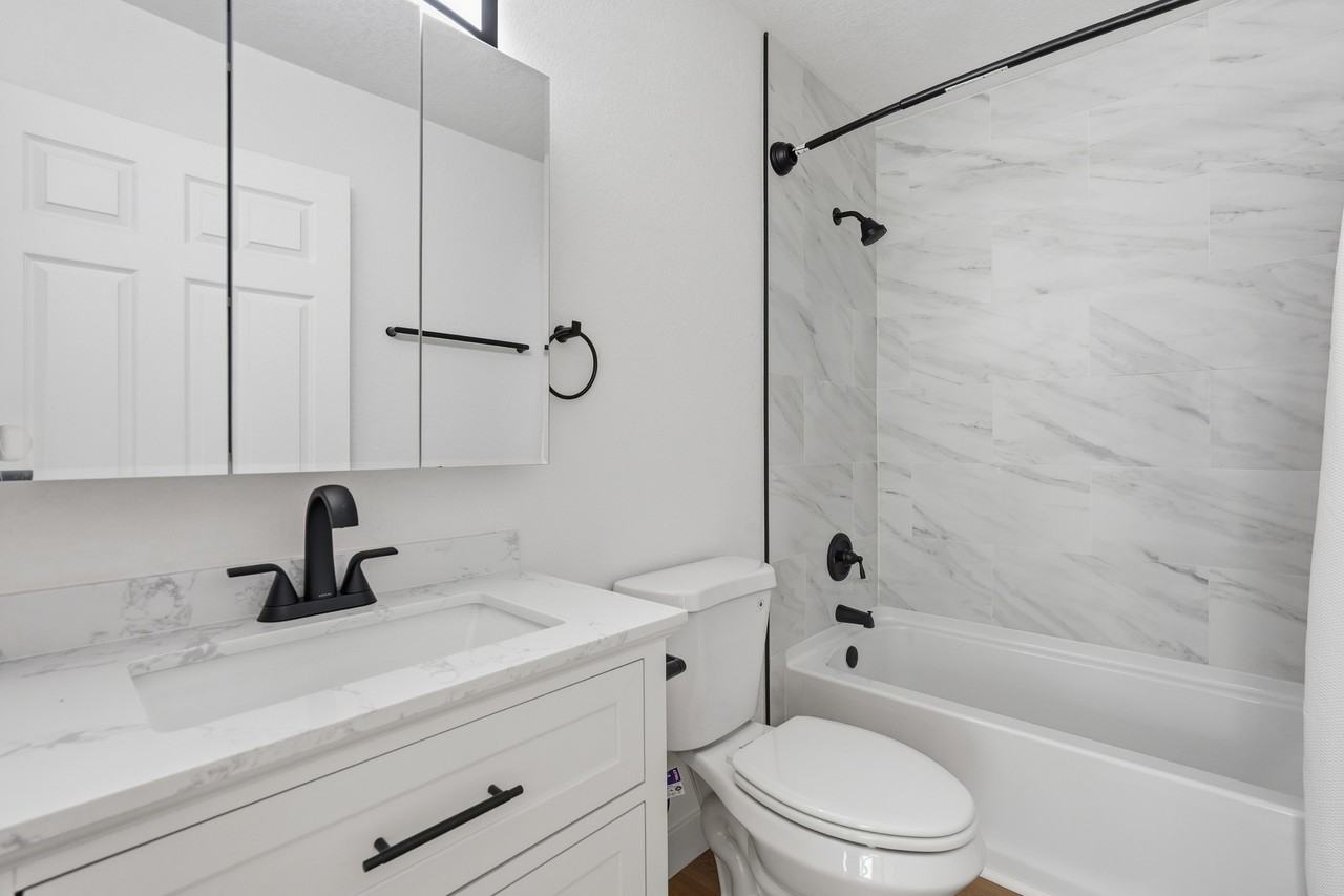 3738 East McDowell Road - Photo 7 of 48