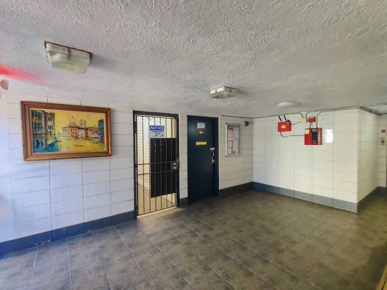 2515 Benvenue Avenue - Photo 3 of 6