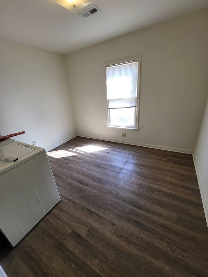 272 Cumberland Circle - Photo 7 of 10