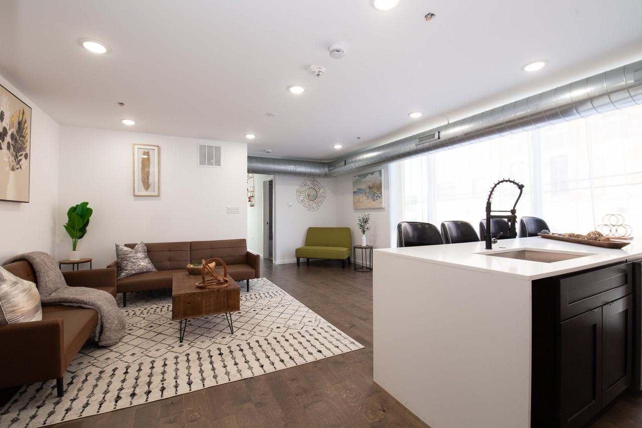 2059 Germantown Avenue - Photo 2 of 29