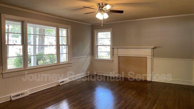 539 W Weatherspoon St - Photo 2 of 16