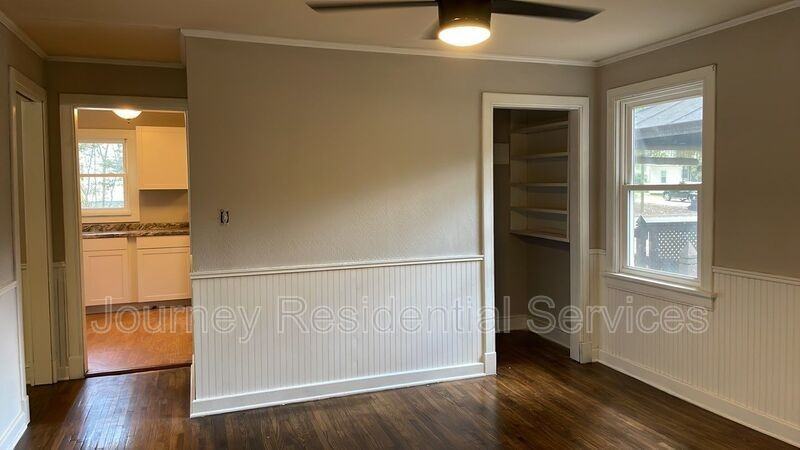 539 W Weatherspoon St - Photo 6 of 16