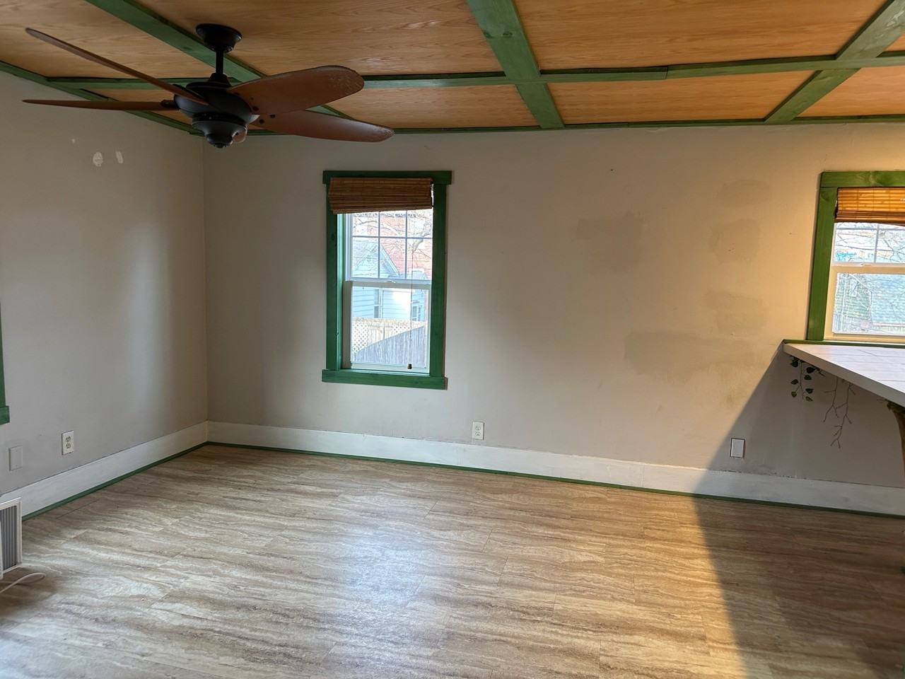 34 1/2 3rd St - Photo 2 of 20