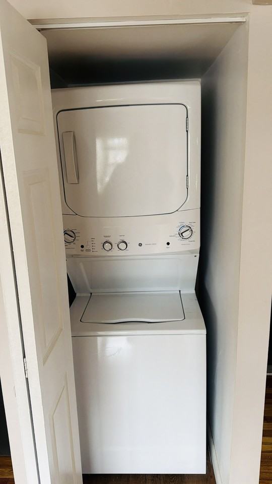 1-14 Iris Court - Photo 3 of 13