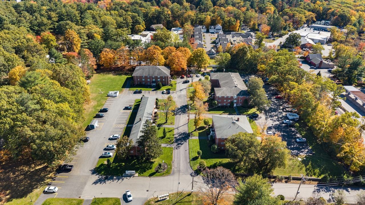 1-14 Iris Court - Photo 5 of 13