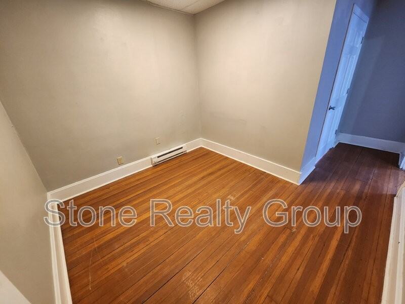 1527 Ohio St #2 - Photo 2 of 7