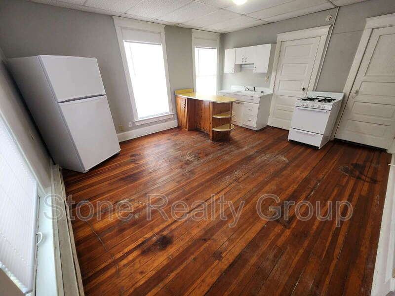 1527 Ohio St #2 - Photo 3 of 7