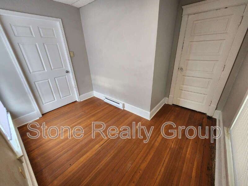 1527 Ohio St #2 - Photo 4 of 7