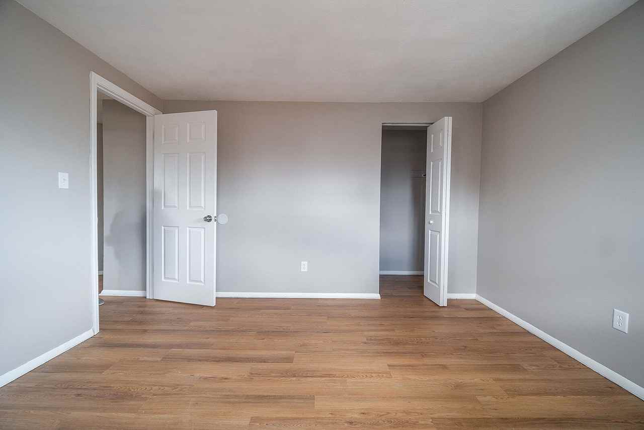 1395 - 1405 Lockbourne - Photo 2 of 15