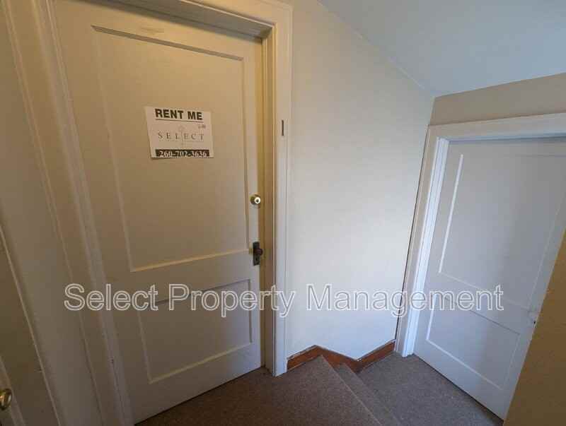 1235 Stophlet St #1 - Photo 4 of 15