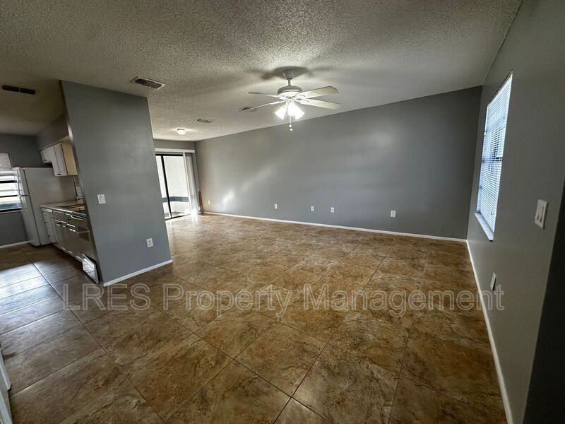 2706 Graduate Ct - Photo 3 of 36