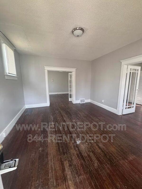 1616 S Bedford Ave - Photo 5 of 21