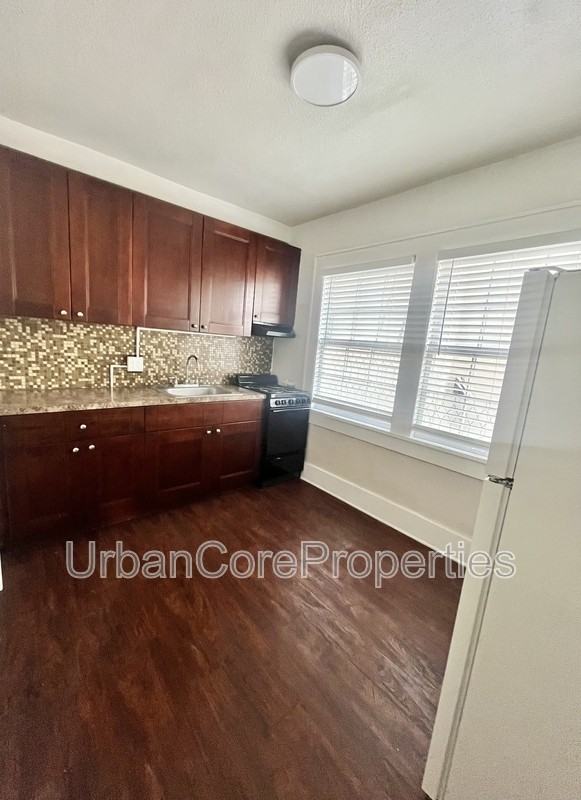 215 5th Ave N #308 - Photo 2 of 8