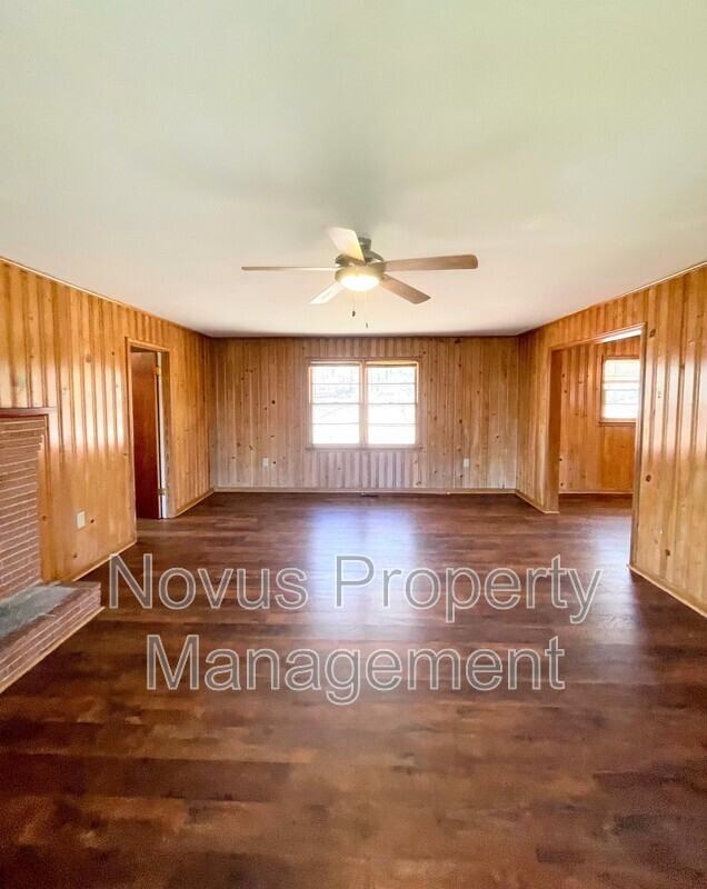 1379 Us - Photo 3 of 16