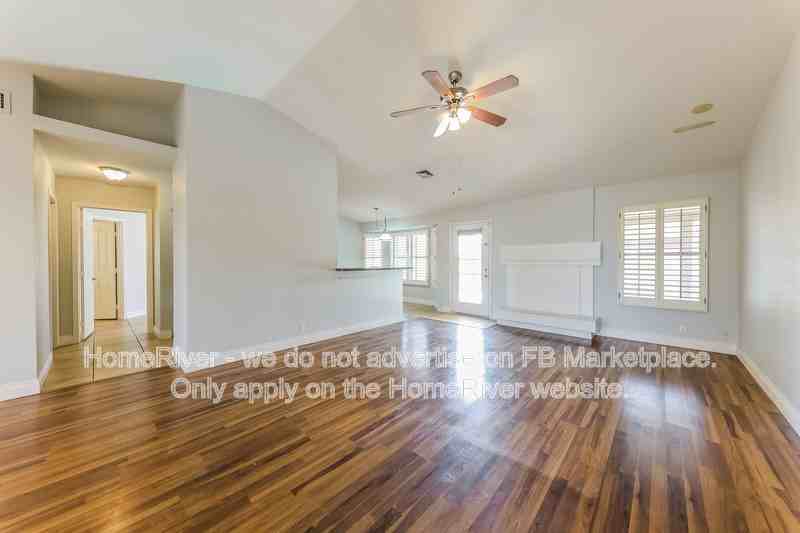 2 W Michelle Dr - Photo 2 of 18