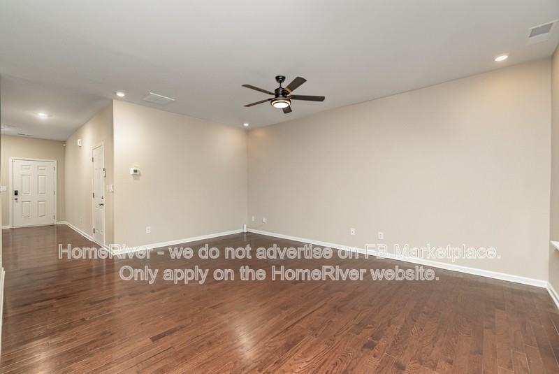 9347 Grand Valley Dr - Photo 4 of 23