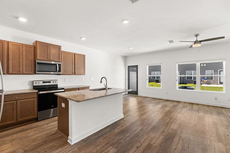 409 N Gay Ave - Photo 6 of 34