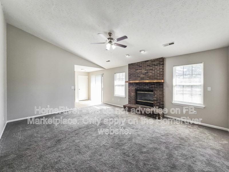 7367 Southern Lakes Dr - Photo 5 of 24