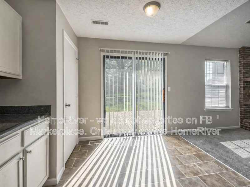 7367 Southern Lakes Dr - Photo 6 of 24