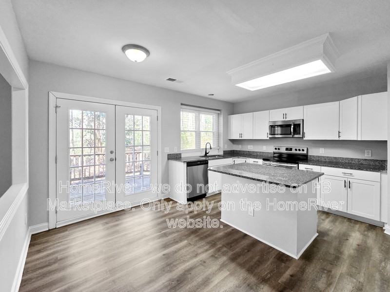 8803 Glenside St - Photo 5 of 26