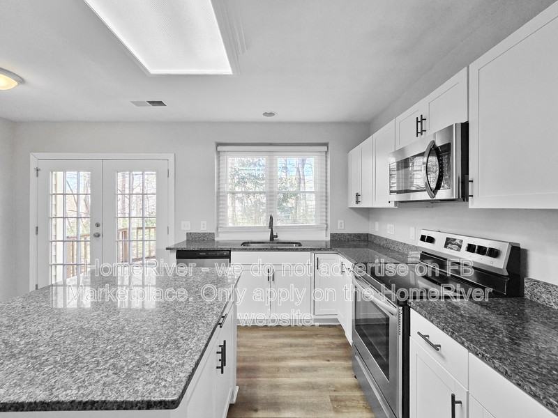 8803 Glenside St - Photo 6 of 26