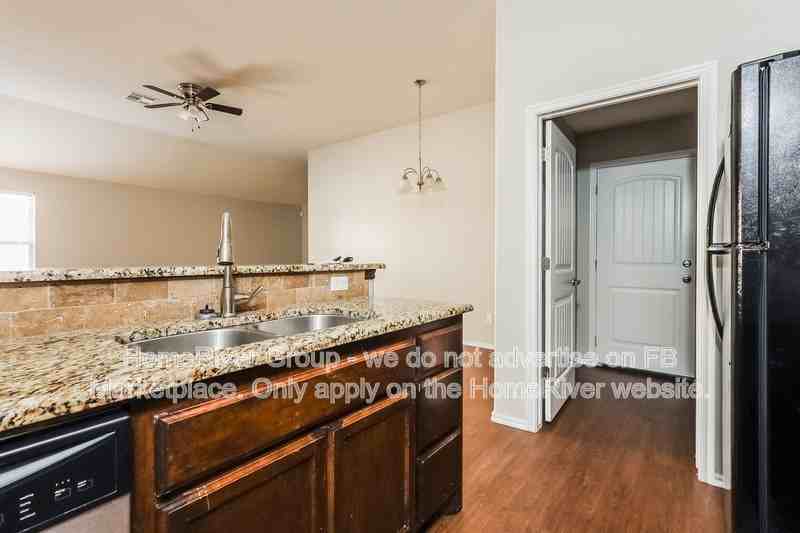 1729 Everglade Ct - Photo 7 of 20