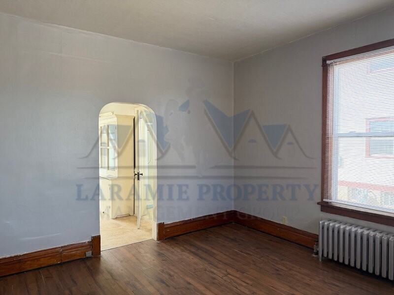 508 E Garfield St #1 - Photo 3 of 8