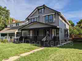 featured image of 2735 Sutton Ave