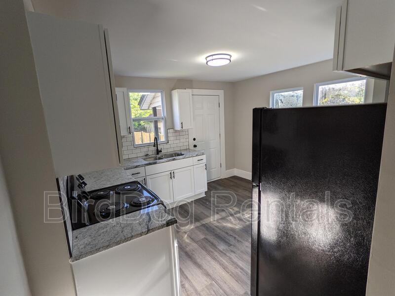 2735 Sutton Ave - Photo 6 of 21