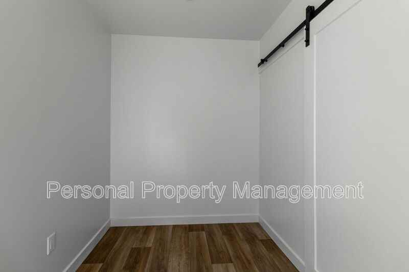 7919 Ne 32nd St #C - Photo 5 of 12