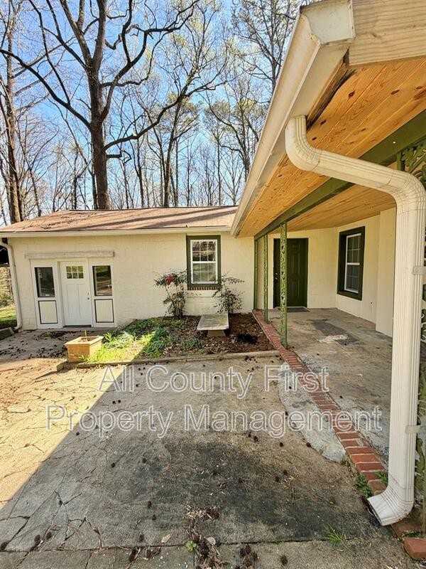 459 Holly Dr Se - Photo 2 of 19