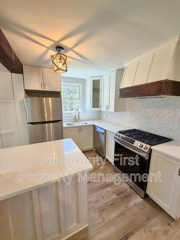 459 Holly Dr Se - Photo 6 of 19