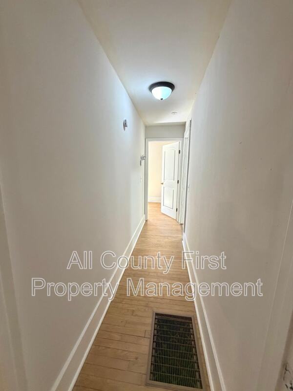 459 Holly Dr Se - Photo 7 of 19