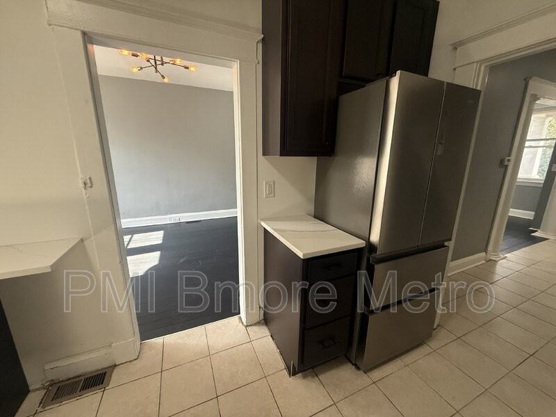 531 Willow Ave - Photo 6 of 13