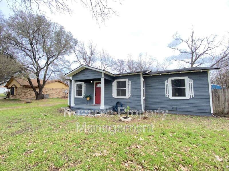 145 Gordon Dr - Photo 2 of 25