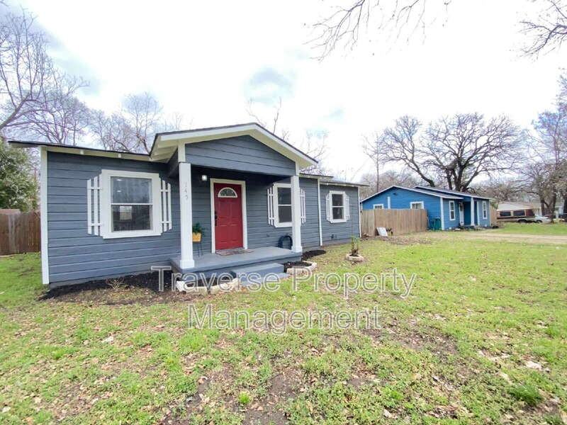 145 Gordon Dr - Photo 3 of 25