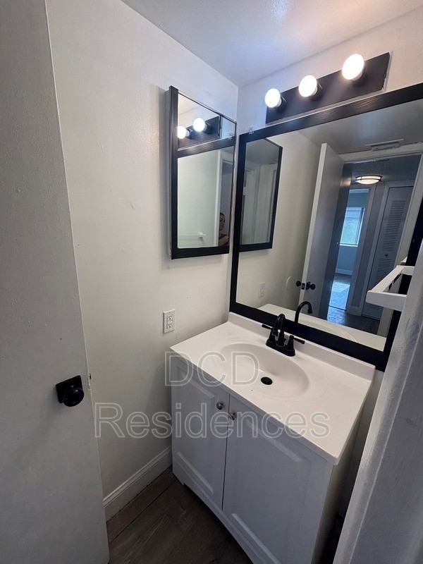 3202 S Orlando Dr #208