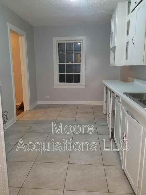 221 Leonard Dr - Photo 6 of 21